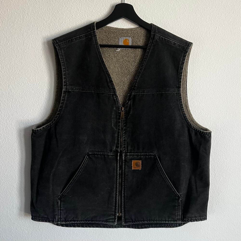 Carhartt V26 black work wear vest